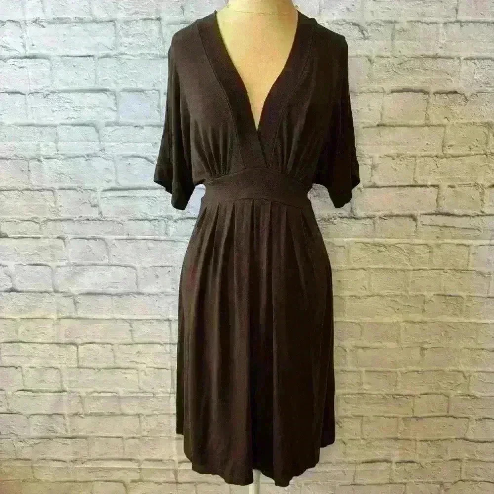 Karen Kane Small Brown Empire Tie Waist Jersey Dress Short Sleeve Knee Length